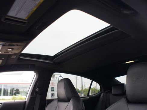 Used 2022 Lexus ES 350 F Sport FWD image 6