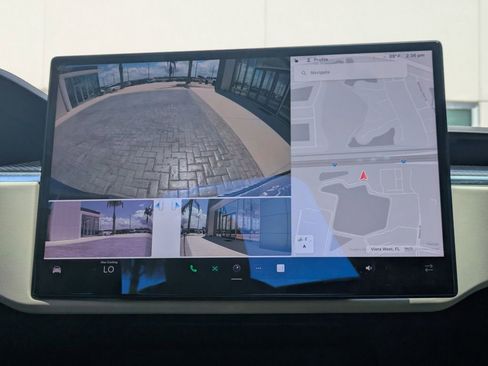 Used 2022 Tesla Model X Plaid AWD/4WD image 26