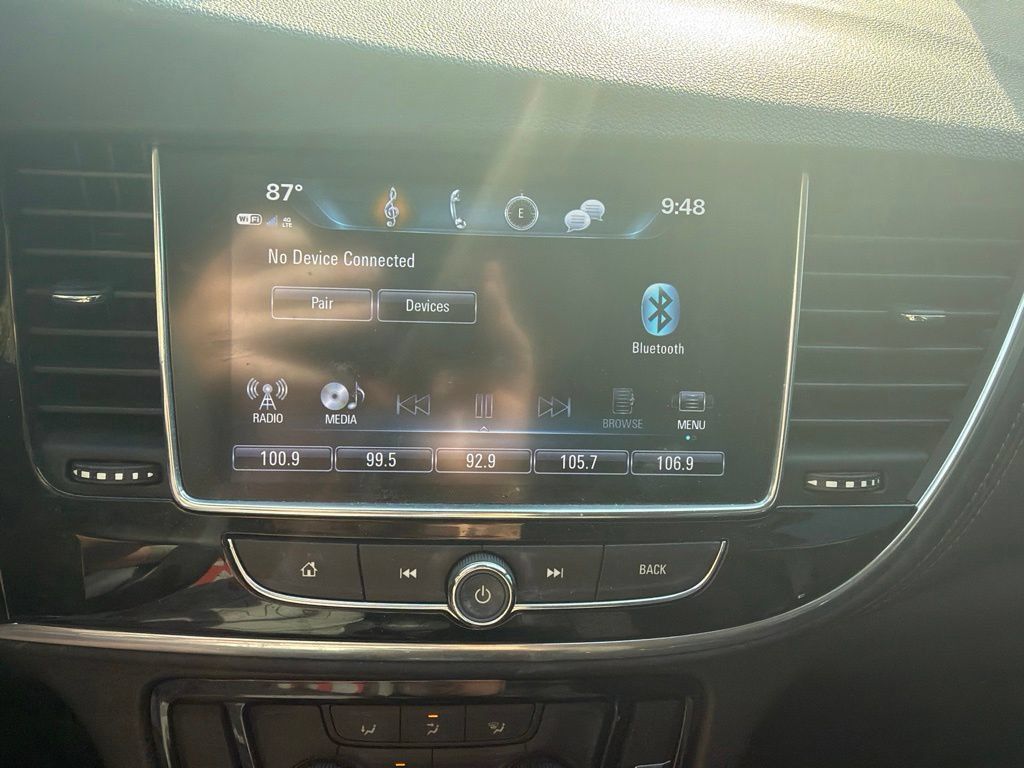 Used 2021 Buick Encore Preferred AWD/4WD image 11