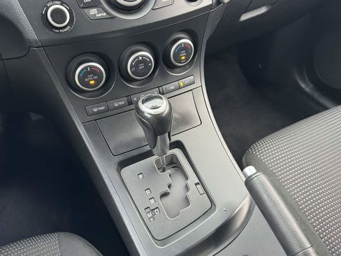 Used 2013 MAZDA MAZDA3 i Touring image 29