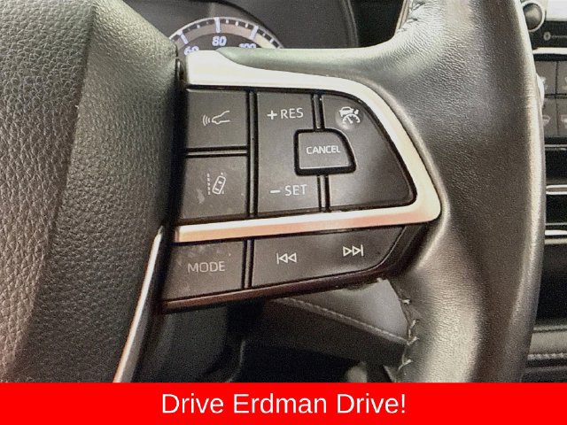 Used 2022 Toyota Highlander LE FWD image 14