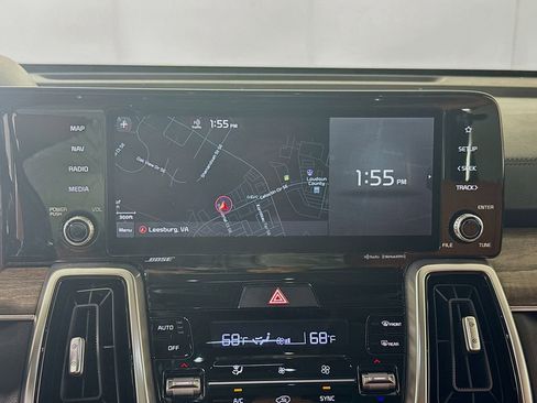 Used 2022 Kia Sorento SX Prestige w/ Rust Color Package image 13