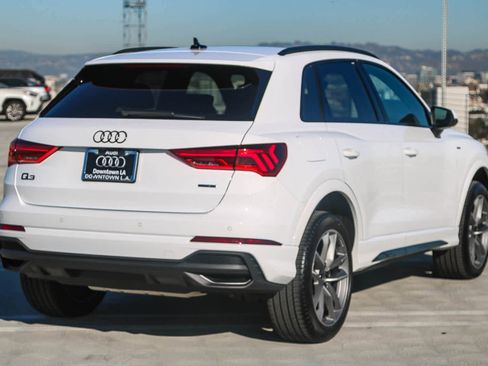 New 2025 Audi Q3 2.0T Premium image 8
