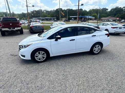 Used 2023 Nissan Versa S FWD image 11