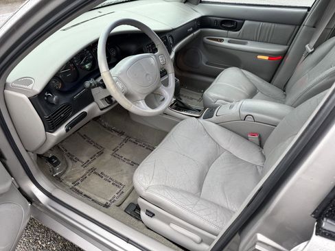 Used 1999 Buick Regal LS w/ Gran Touring Pkg image 12
