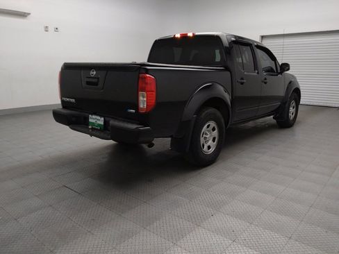 Used 2018 Nissan Frontier SV image 9