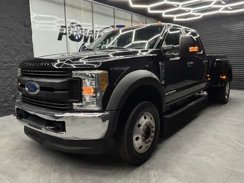 Used 2017 Ford F450 XL w/ Power Equipment Group AWD/4WD image 35