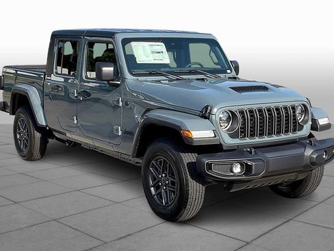 New 2025 Jeep Gladiator Sport image 2