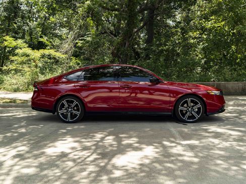 Used 2026 Honda Accord Sport image 10