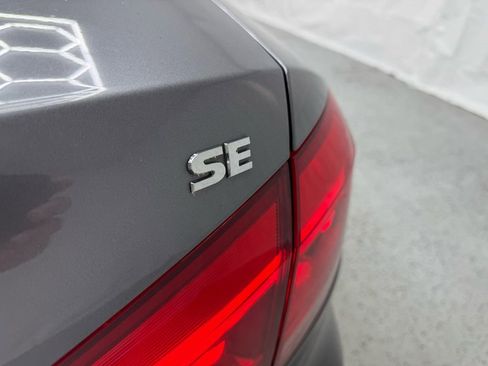 Used 2012 Volkswagen Passat 2.5 SE image 37