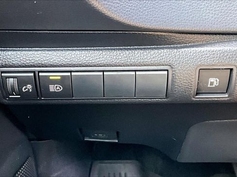 Used 2023 Toyota Corolla LE w/ LE Convenience Package AWD/4WD image 33