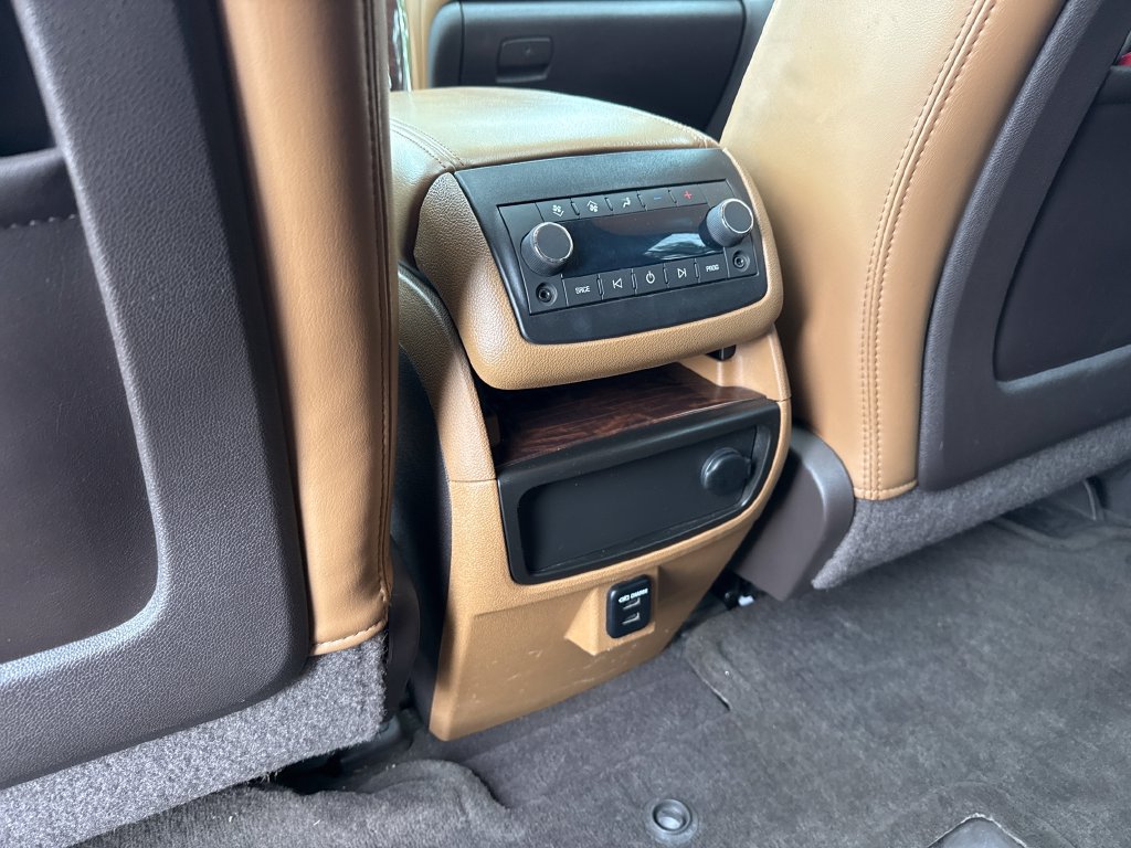 Used 2014 Buick Enclave Premium AWD/4WD image 23