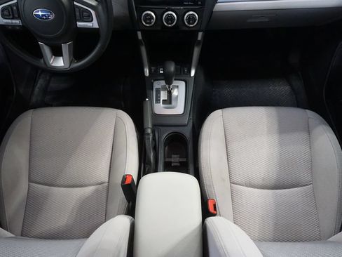 Used 2017 Subaru Forester 2.5i Premium w/ All-Weather Package AWD/4WD image 28