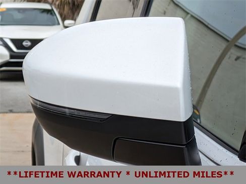 Used 2025 Nissan Pathfinder Platinum w/ Cargo Package image 13