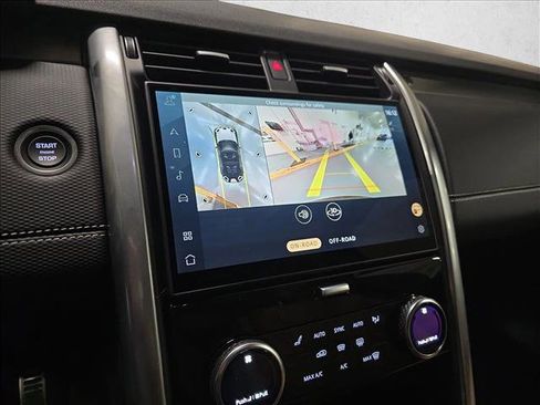 New 2026 Land Rover Discovery Limited Edition image 24