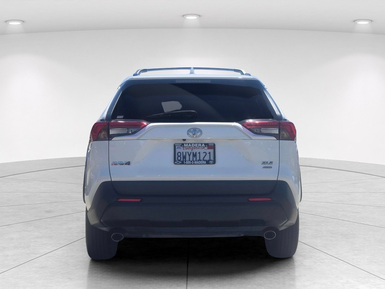Used 2021 Toyota RAV4 XLE AWD/4WD image 5