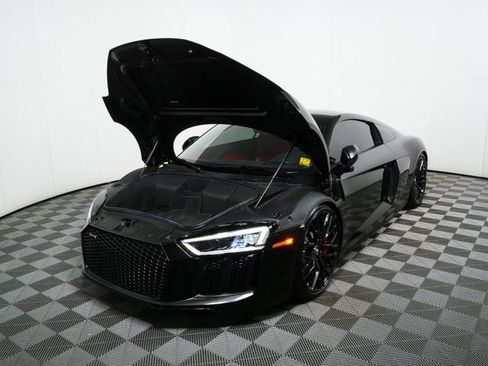 Used 2018 Audi R8 V10 w/ Premium Package image 26