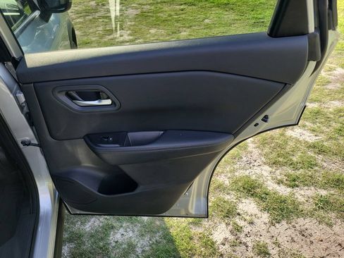 Used 2024 Nissan Rogue SV AWD/4WD image 36