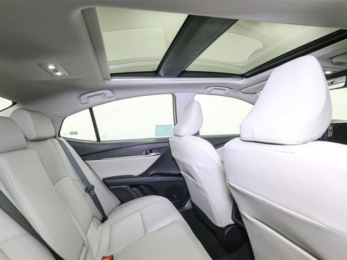 New 2026 Toyota Camry XLE image 18