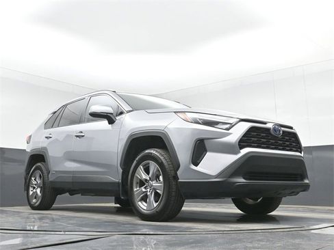 Used 2023 Toyota RAV4 XLE image 41