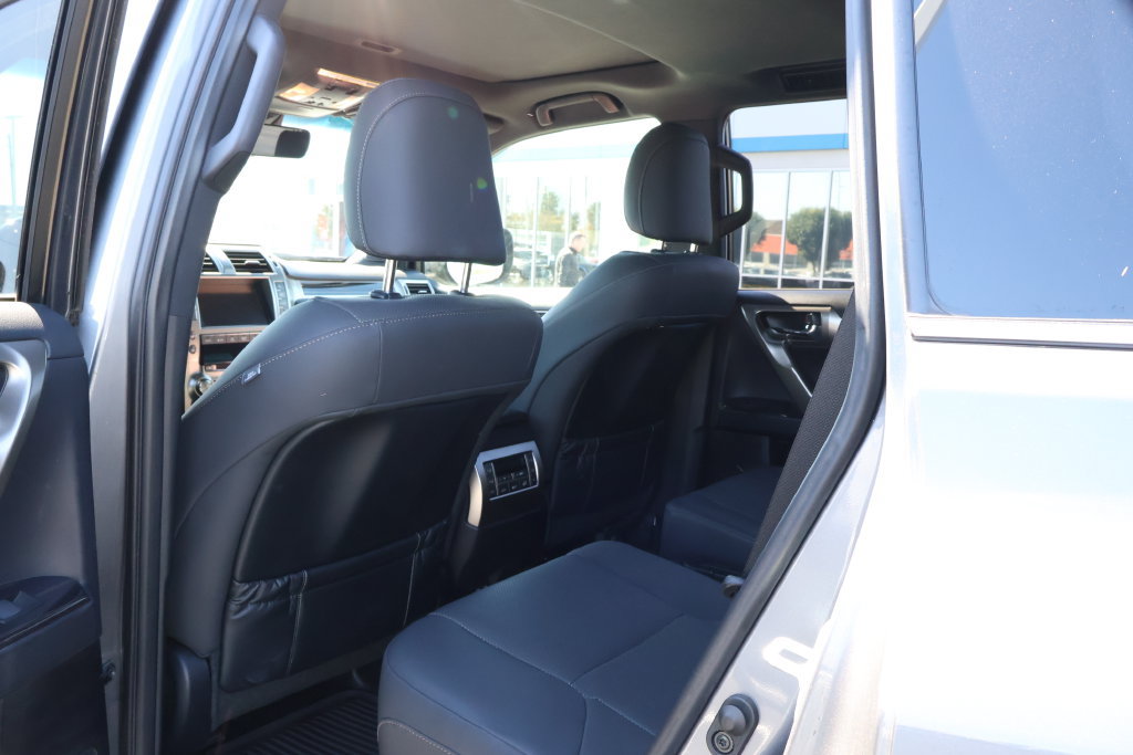 Used 2020 Lexus GX 460 Premium AWD/4WD image 39