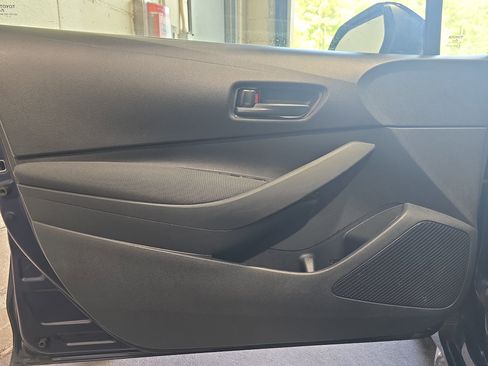 Used 2024 Toyota Corolla LE image 31