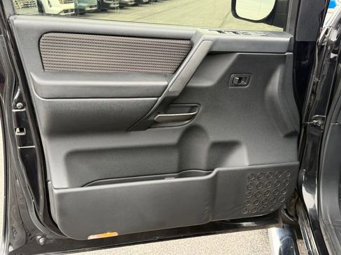 Used 2014 Nissan Titan SV w/ SV Value Truck Package image 12