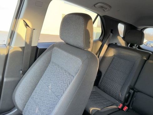 Used 2024 Chevrolet Equinox LT image 46