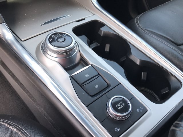 Used 2023 Ford Explorer Limited AWD/4WD image 7
