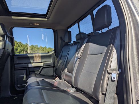 Used 2019 Ford F250 Lariat w/ Lariat Ultimate Package image 24