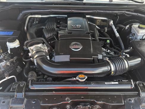 Used 2013 Nissan Frontier SV w/ SV Value Truck Pkg AWD/4WD image 14