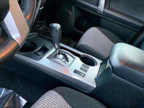 Used 2018 Toyota 4Runner SR5 Premium image 15