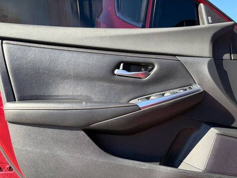 Used 2021 Nissan Sentra SR image 9