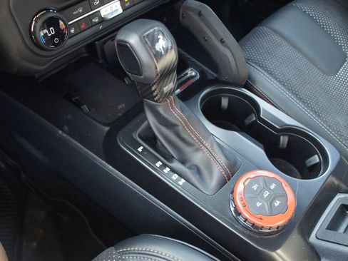 Used 2025 Ford Bronco Raptor w/ Interior Carbon Fiber Pack AWD/4WD image 12