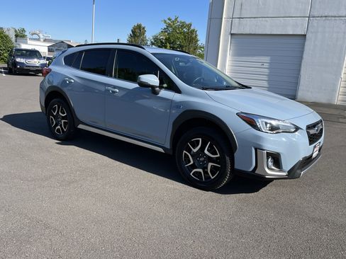 Used 2020 Subaru Crosstrek Hybrid w/ Moonroof Package w/Navigation AWD/4WD image 7