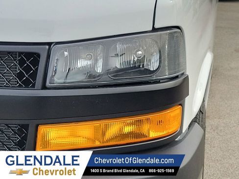 New 2026 Chevrolet Express 2500 w/ Driver Convenience Package RWD image 18