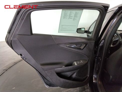 Used 2024 Chevrolet Malibu LT image 32