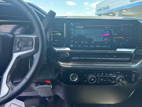 Used 2024 Chevrolet Silverado 1500 LT AWD/4WD image 21