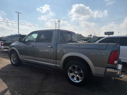 Used 2009 Dodge Ram 1500 Truck Laramie image 3