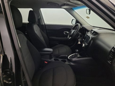 Used 2018 Kia Soul + FWD image 21