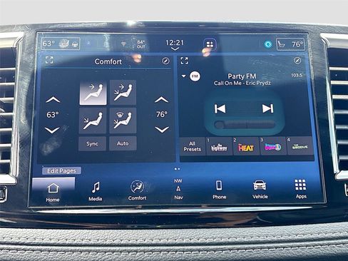 Used 2026 Chrysler Pacifica Limited FWD image 15