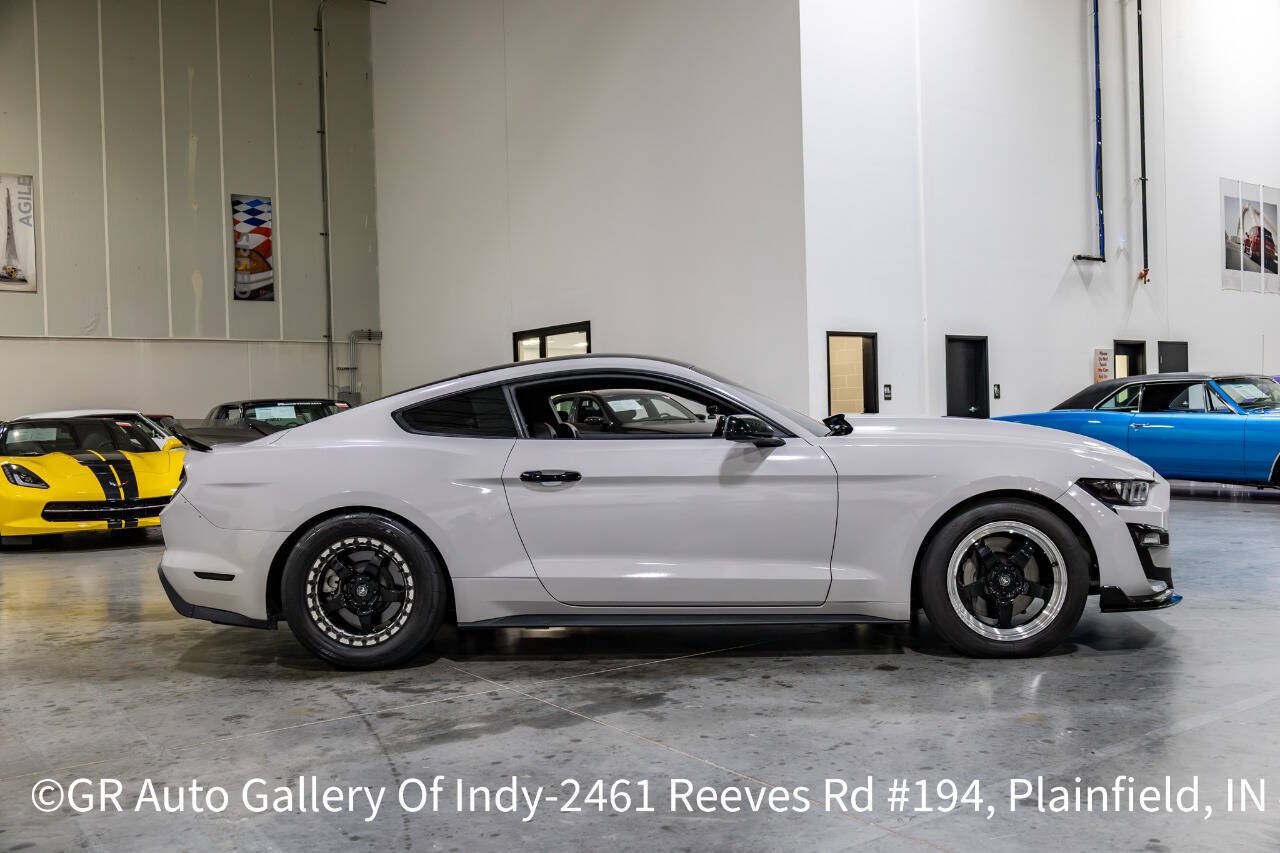 Used 2016 Ford Mustang GT RWD image 8