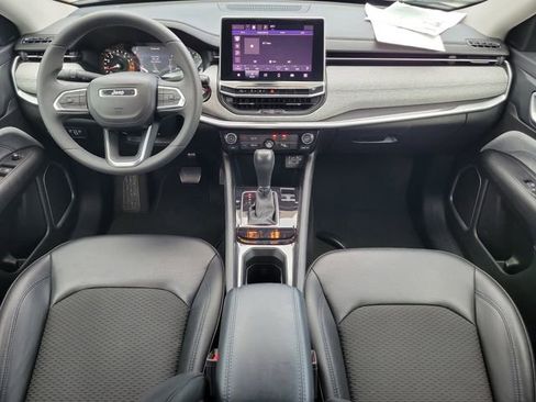 Used 2022 Jeep Compass Latitude FWD image 14