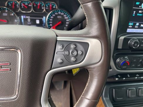 Used 2018 GMC Sierra 1500 SLT w/ Enhanced Driver Alert Package image 18