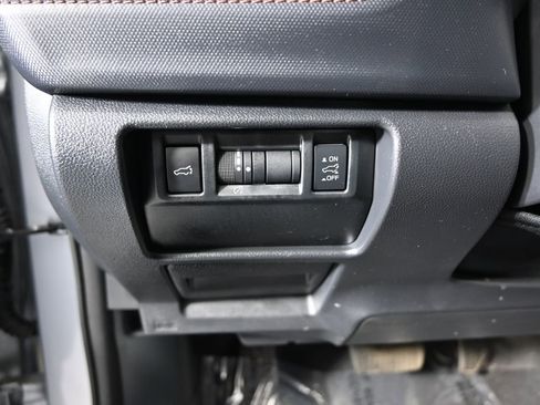 Used 2025 Subaru Forester Touring AWD/4WD image 24