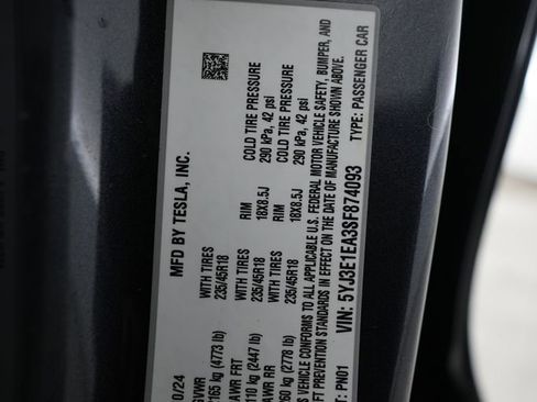 Used 2025 Tesla Model 3 Long Range RWD image 26