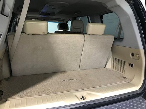 Used 2013 Nissan Armada Platinum image 31