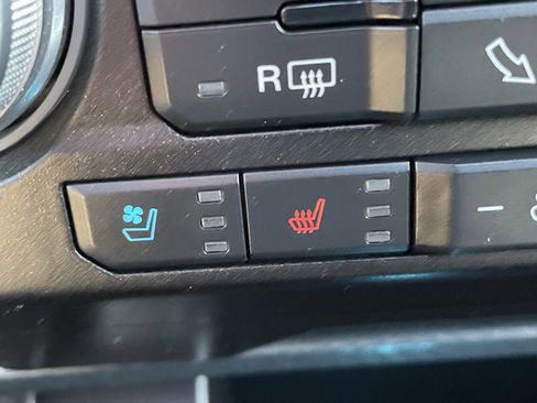 Used 2020 Ford F150 Lariat w/ Equipment Group 502A Luxury image 24