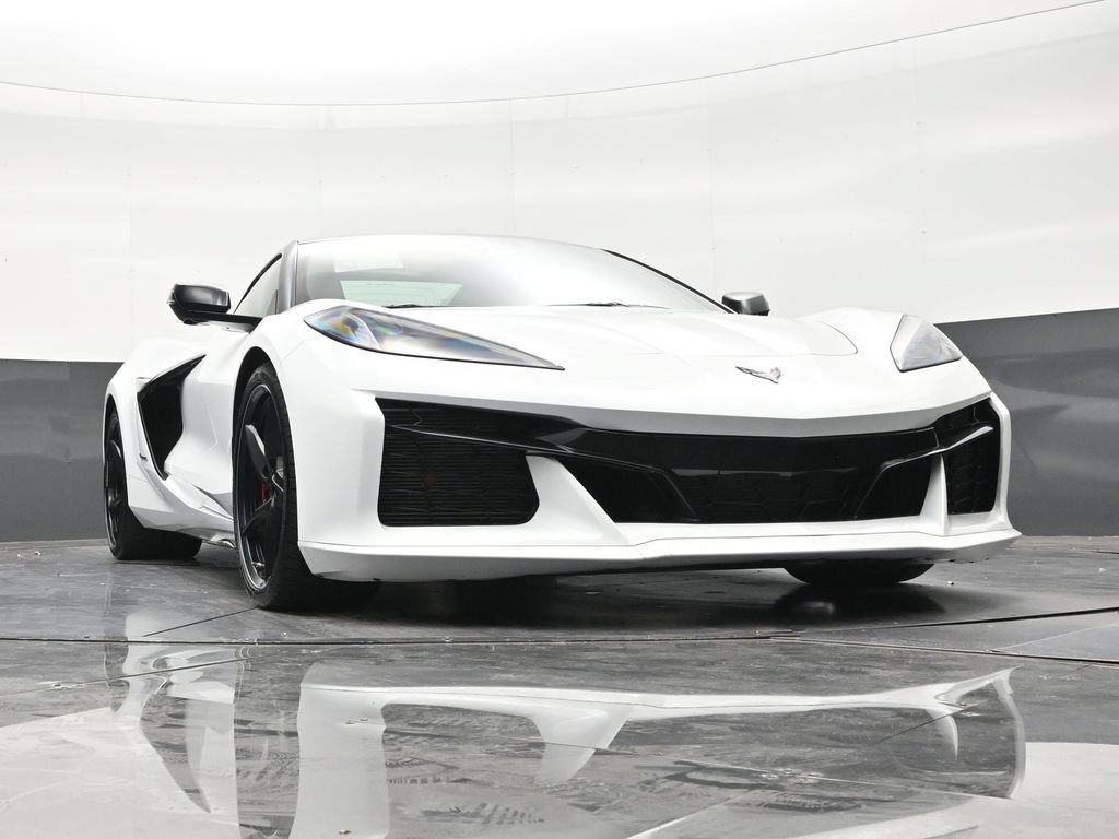 Used 2025 Chevrolet Corvette E-Ray AWD/4WD image 26