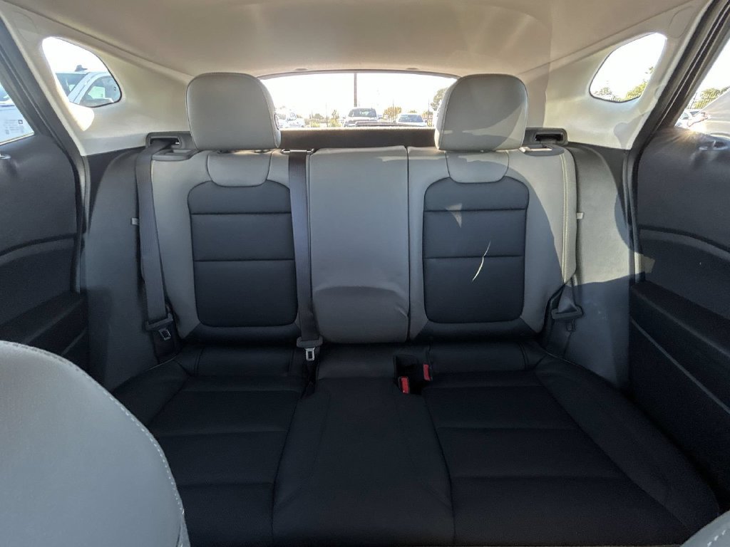 Certified 2024 Chevrolet Trax ACTIV w/ Sunroof Package FWD image 6